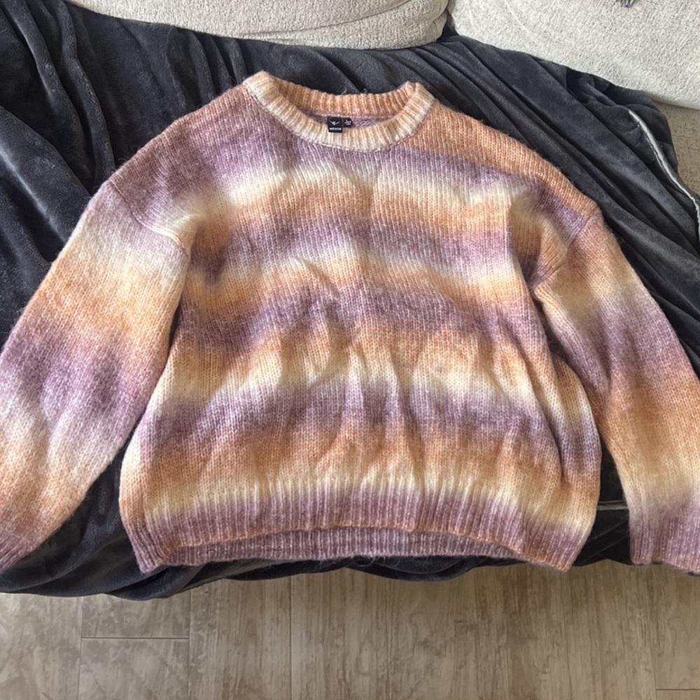 WINDOSR SWEATER